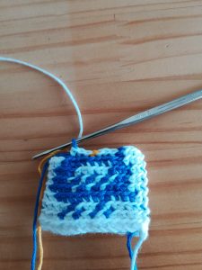 刺繍糸でかぎ針編み ふくろうのお守り の編み方 手仕事好きの徒然ブログ
