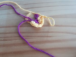 刺繍糸でかぎ針編み ミニうず巻きバック の編み方 手仕事好きの徒然ブログ