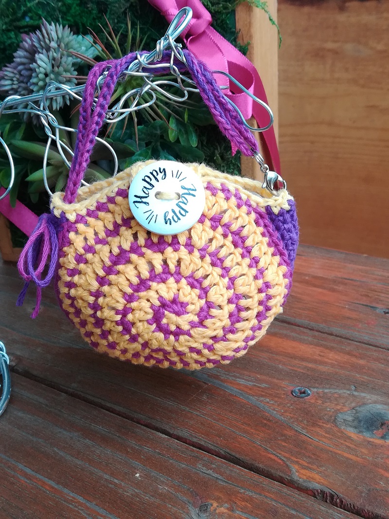 刺繍糸でかぎ針編み「ミニうず巻きバック」の編み方