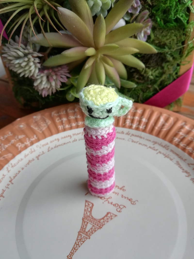 刺繍糸でかぎ針編み「コーヒーカップ」の作り方