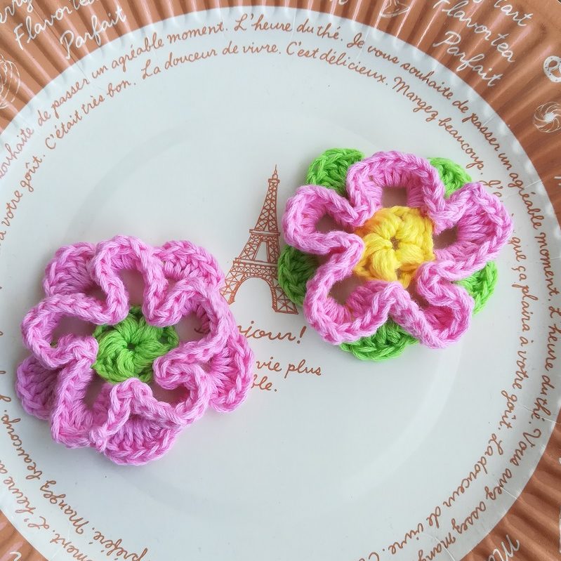 刺繍糸でかぎ針編み「立体的なお花」の編み方
