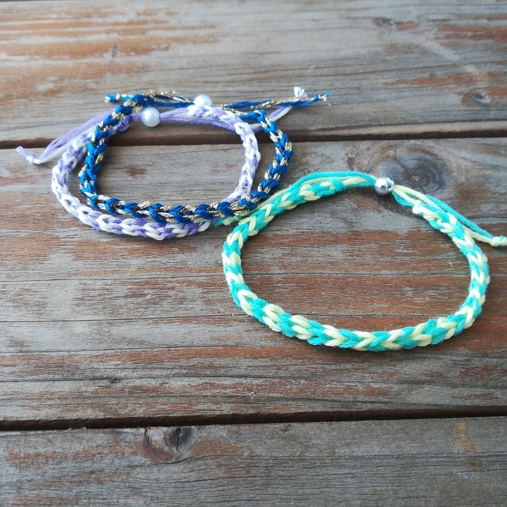 刺しゅう糸を使って「２重鎖編み」で編むブレスレットの作り方