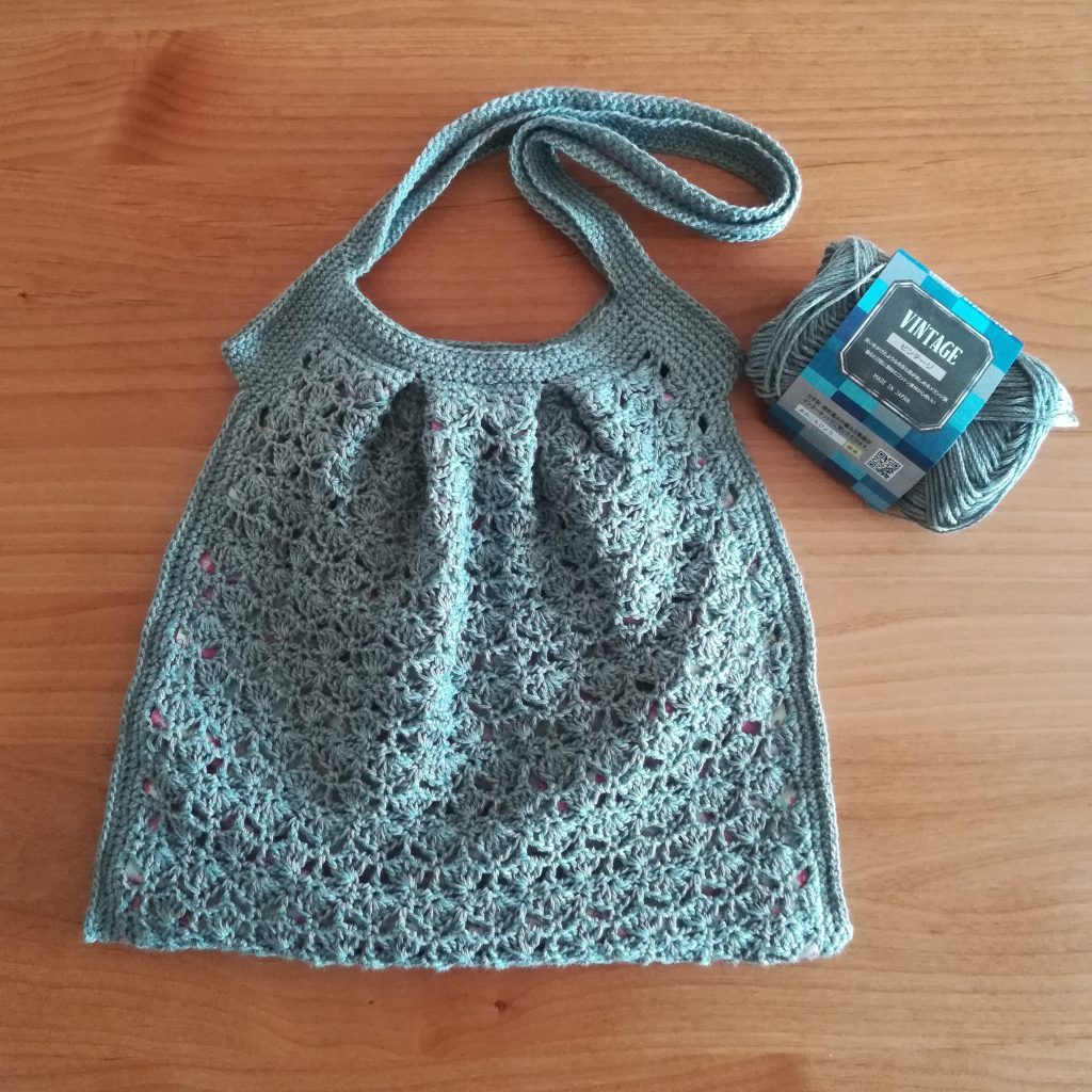 かぎ針編み「透かし模様のトートバッグ」の編み方