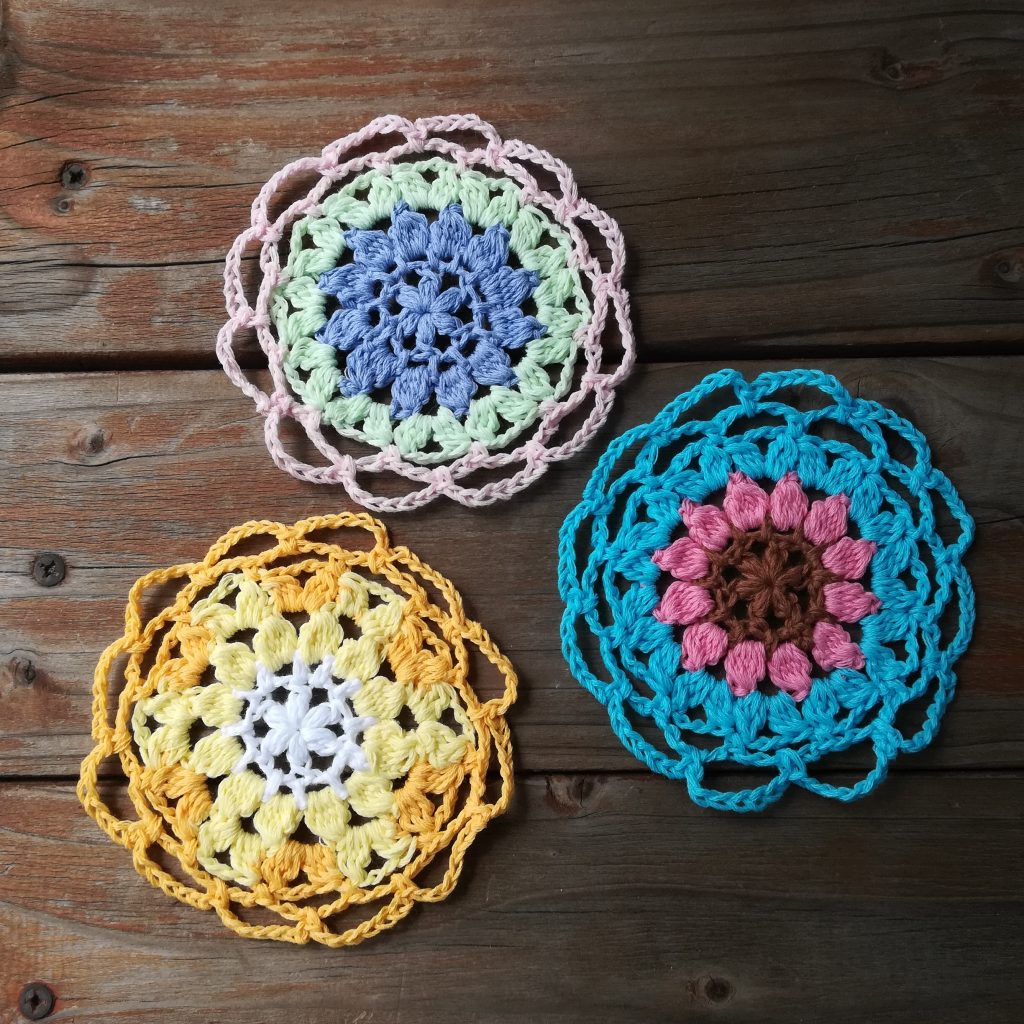 かぎ針編み お花のコースター 丸モチーフ の編み図と編み方 手仕事好きの徒然ブログ